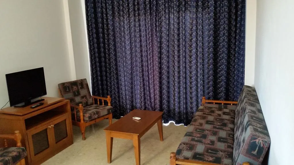 Pelides Apartments Larnaca Cipru